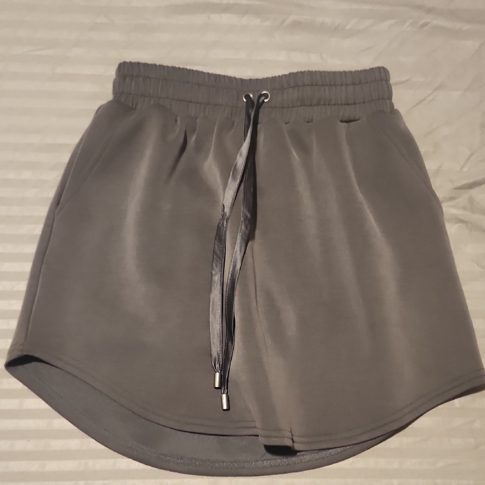 Men's Athletic Gray Shorts with Drawstring